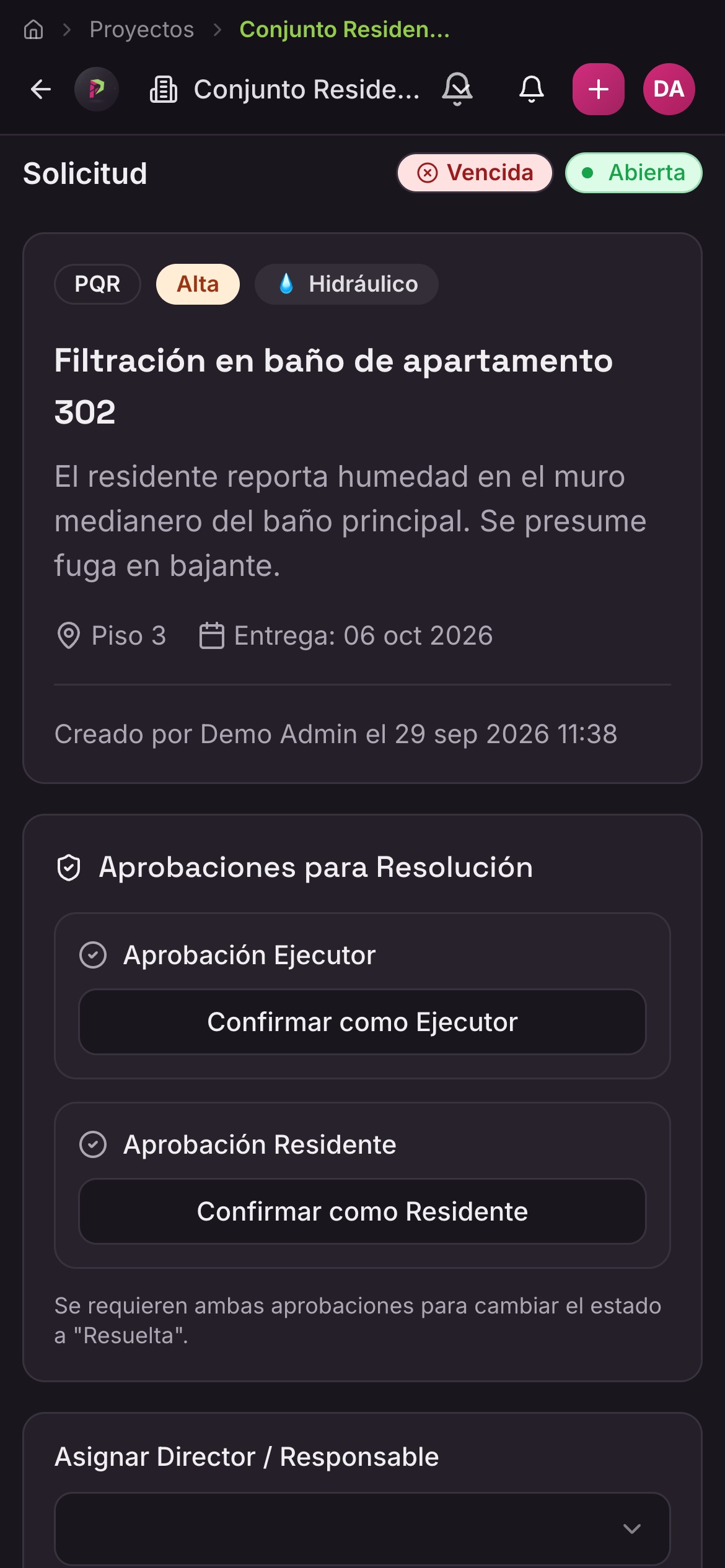 Detalle de una solicitud en ProYi: filtración en baño de apartamento 302, prioridad alta, piso 3.